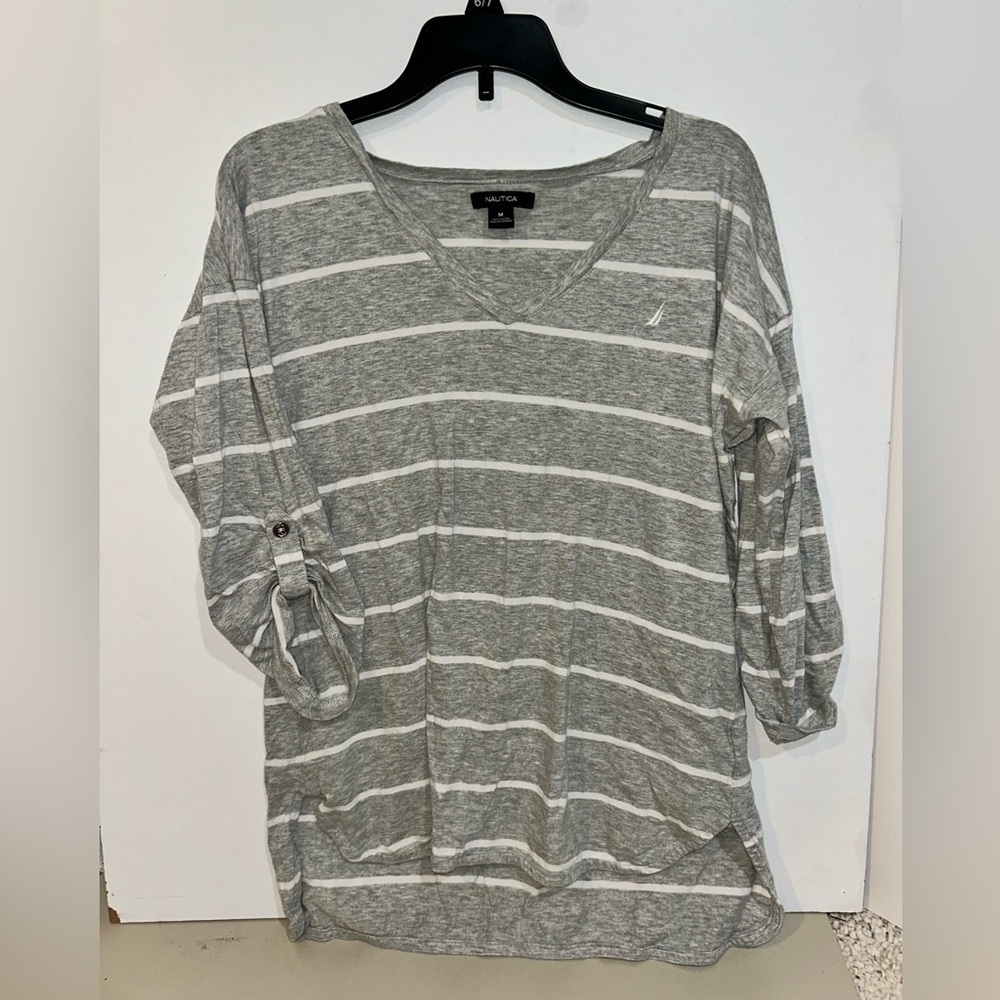 Nautica top size M